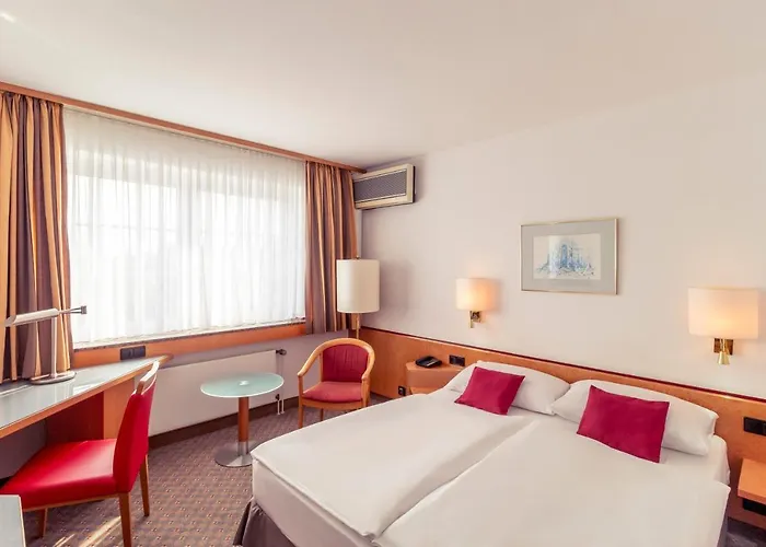 Mercure Friesenstrasse 4* Colonia