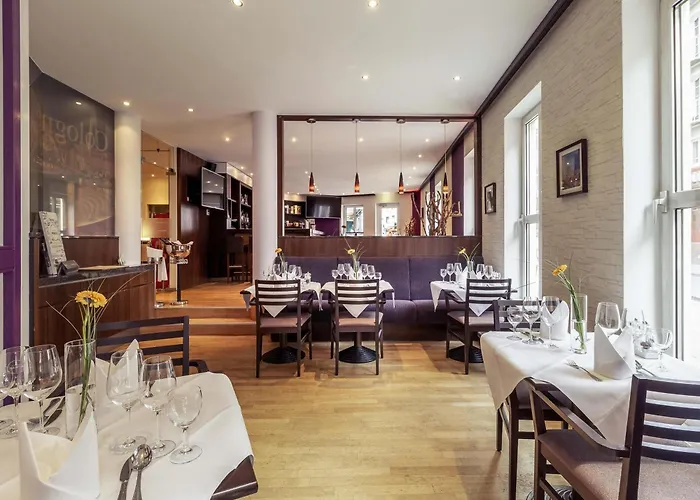 Mercure Friesenstrasse Hotel 4*