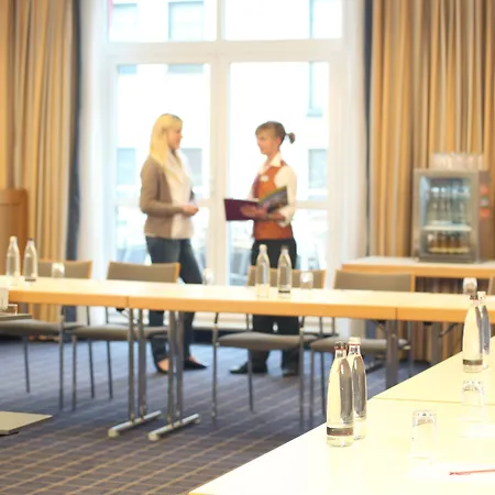 Mercure Friesenstrasse Hotel 4*