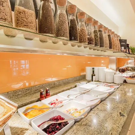 Hotel Mercure Friesenstrasse 4*