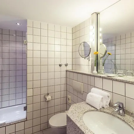 Mercure Friesenstrasse Hotel