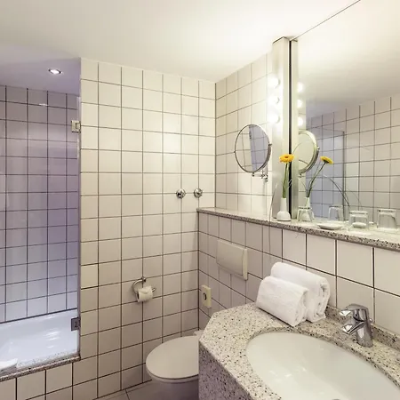 Hotel Mercure Friesenstrasse 4*