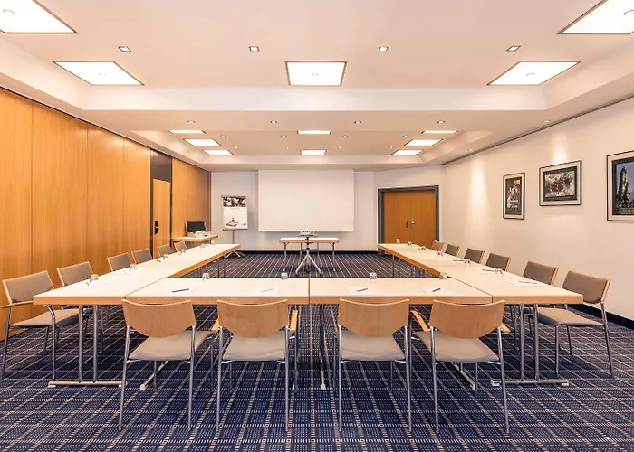 Mercure Friesenstrasse 4* Кёльн