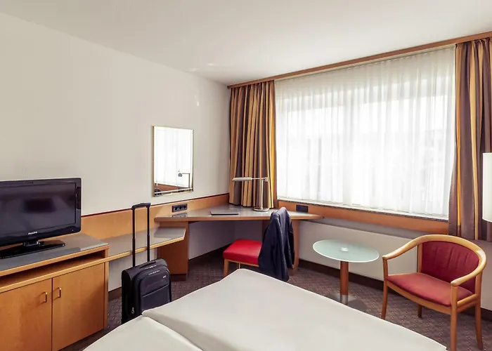 Отель Mercure Friesenstrasse 4*